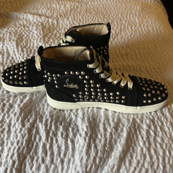 Christian Louboutin sz 38 Black Suede with Silver Spikes!! - Picture 3 of 7